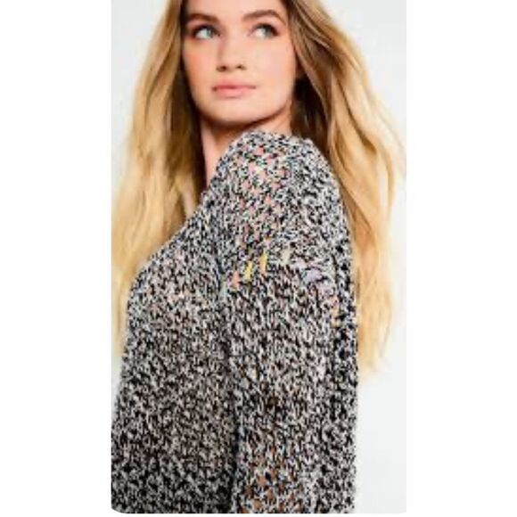 Lisa Todd “Twister” Pull Over Sweater in Black & White NWT Size Small - Picture 1 of 6